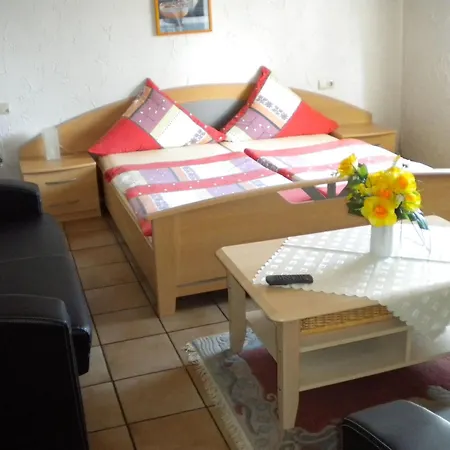 Apartment Attractive In Silbecke With Garden *
