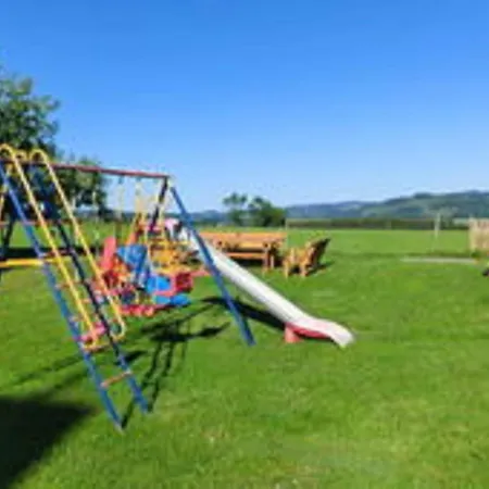 דירה In Silbecke Mit Garten אטנדורן